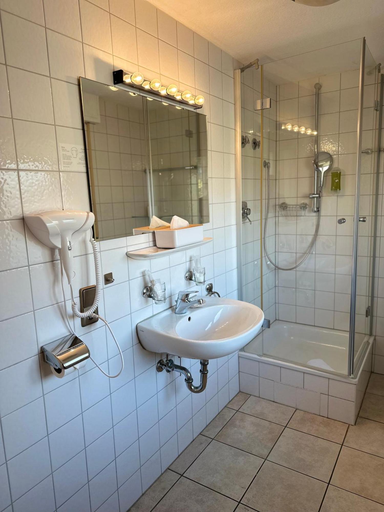 Hotel Hofmann Zur Muehle บาดโครซิงเงน ภายนอก รูปภาพ