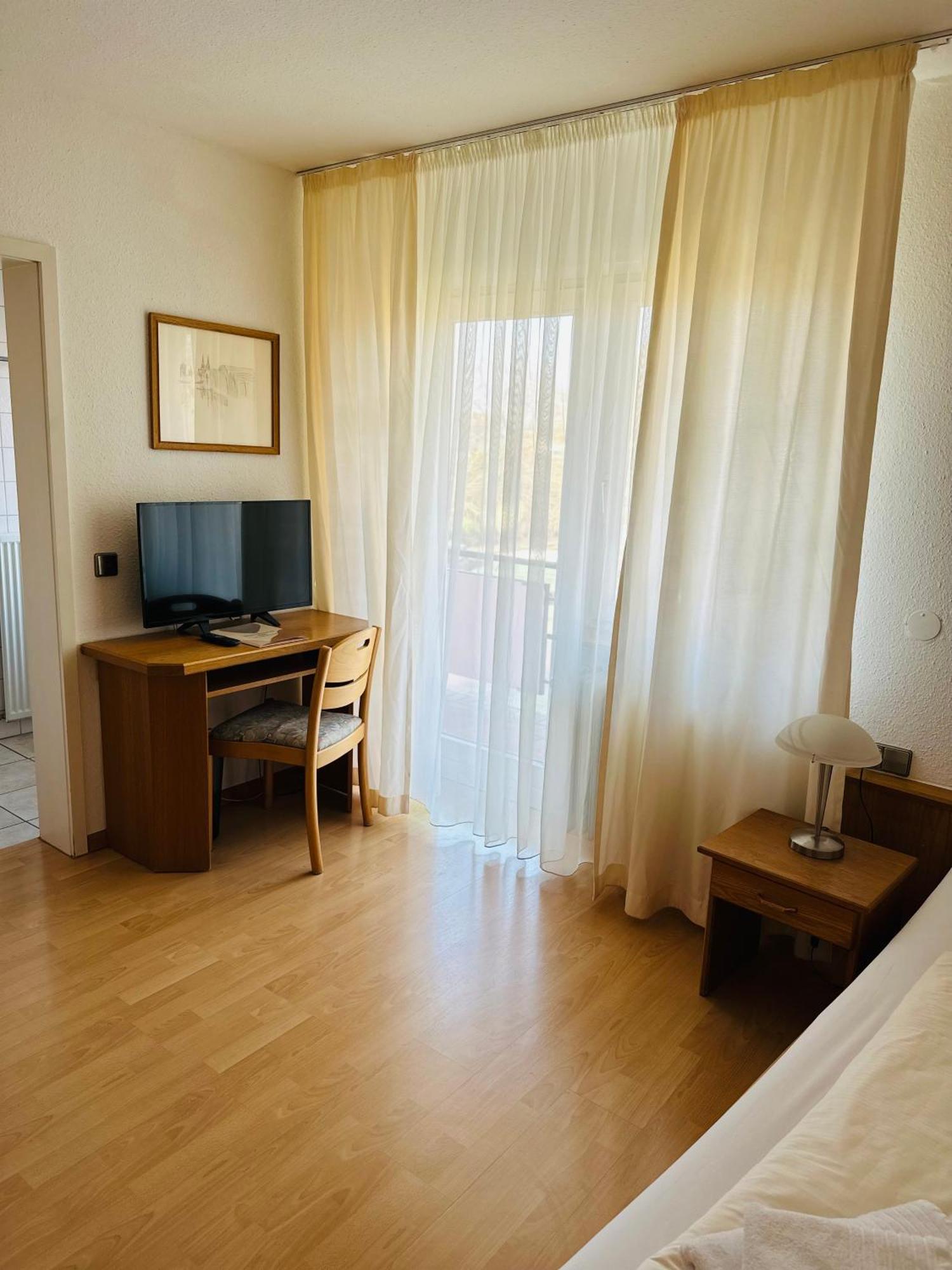 Hotel Hofmann Zur Muehle บาดโครซิงเงน ภายนอก รูปภาพ